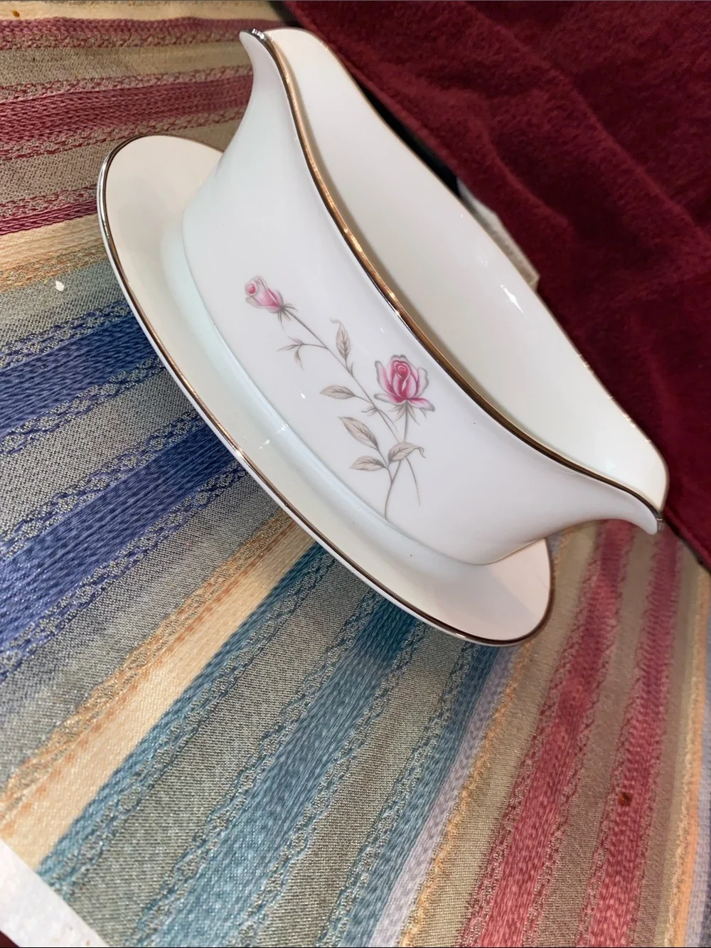 Vintage Retired Seiza Porcelain Gravy Boat with Pink Rose Detail & Gold Trim